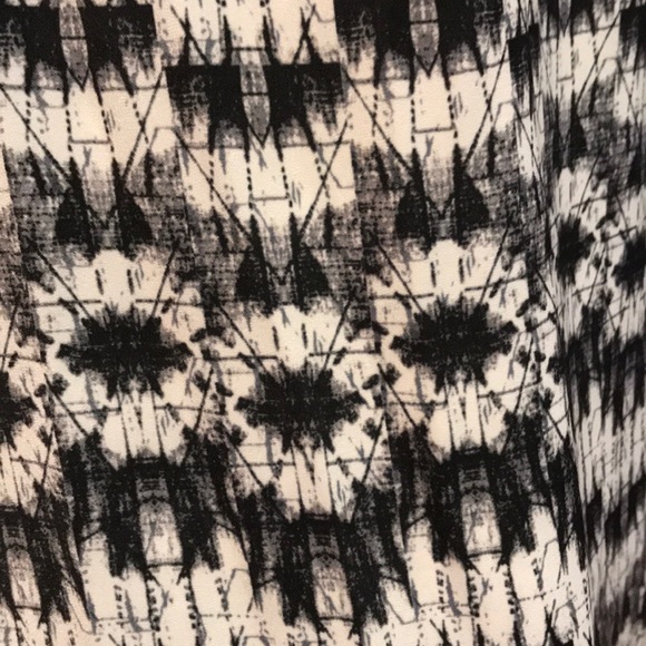 Silk Shift style Dress - Picture 2 of 4